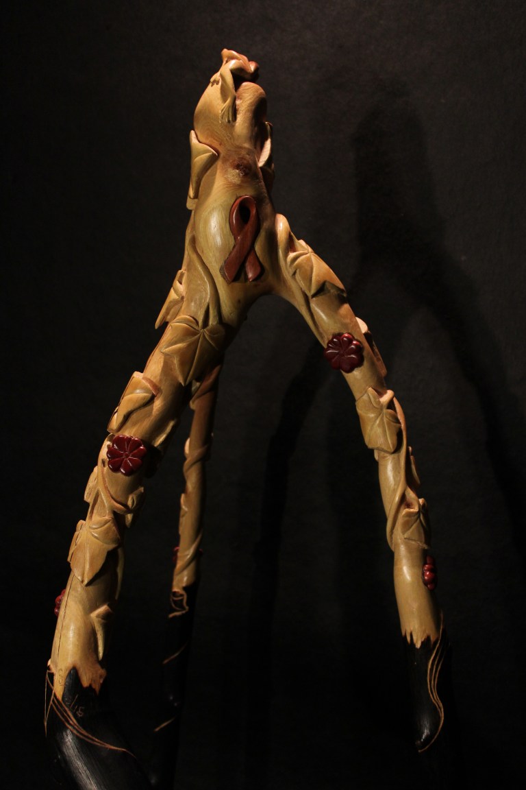 Folk Art Plant Stand (Frog, Ivy, Pink Flowers and Ribbon)