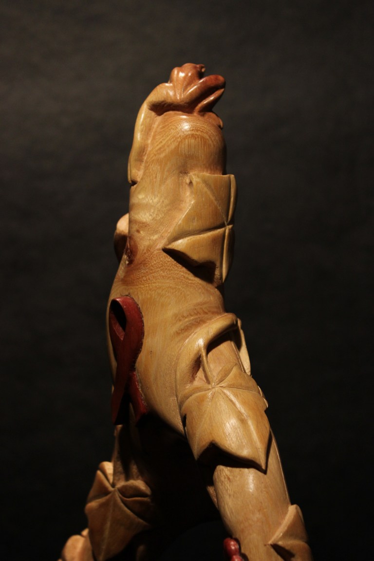 Folk Art Plant Stand (Frog, Ivy, Pink Flowers and Ribbon)