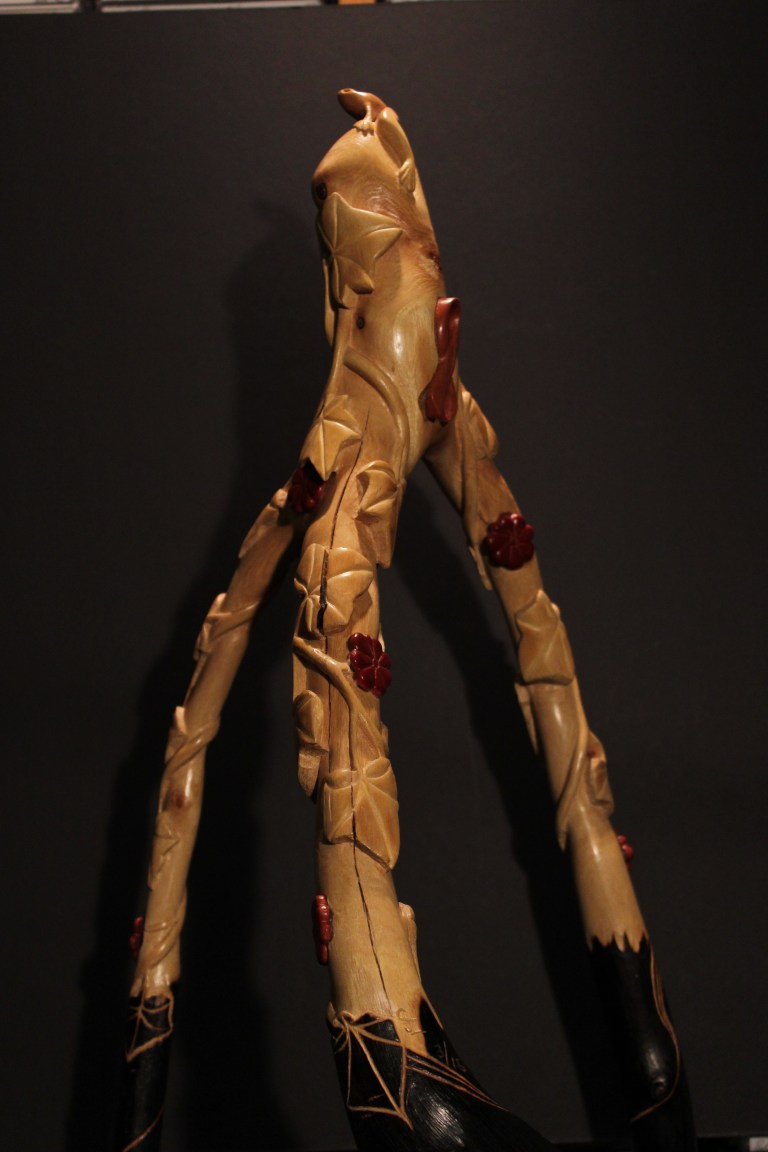 Folk Art Plant Stand (Frog, Ivy, Pink Flowers and Ribbon)